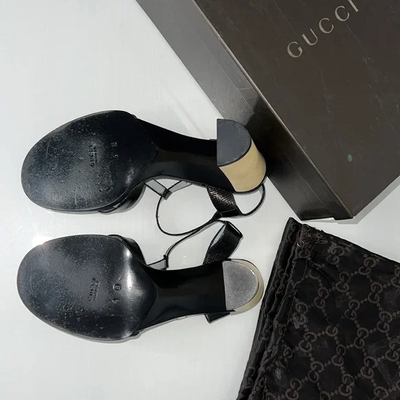 Gucci Black and Cream Sandals - Picture 7 of 9